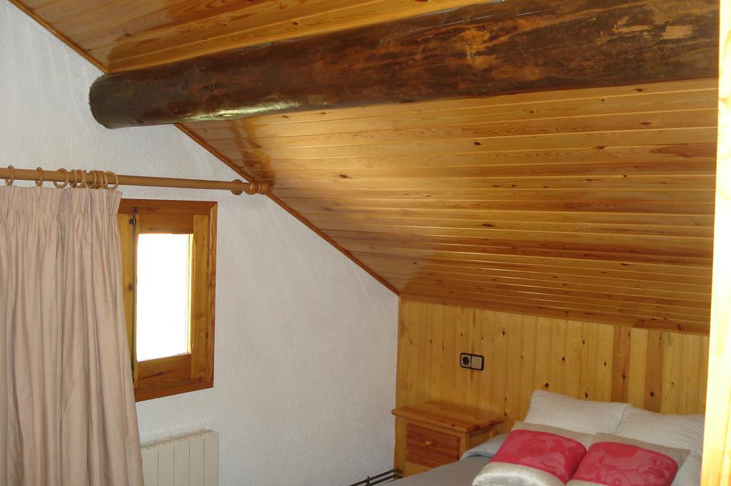 Apartaments Pont Romanic Espot Pokoj fotografie