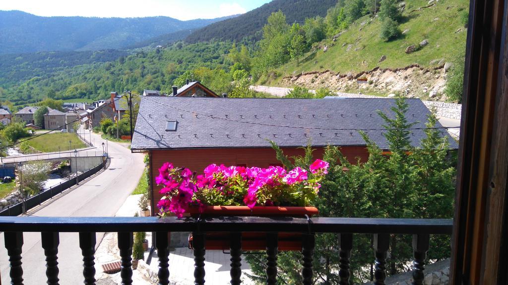 Apartaments Pont Romanic Espot Exteriér fotografie