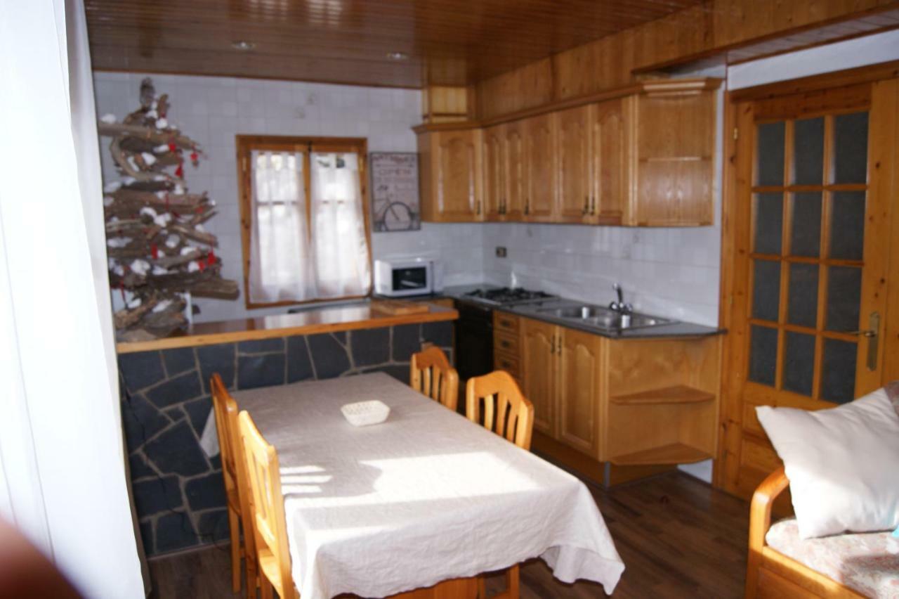Apartaments Pont Romanic Espot Exteriér fotografie
