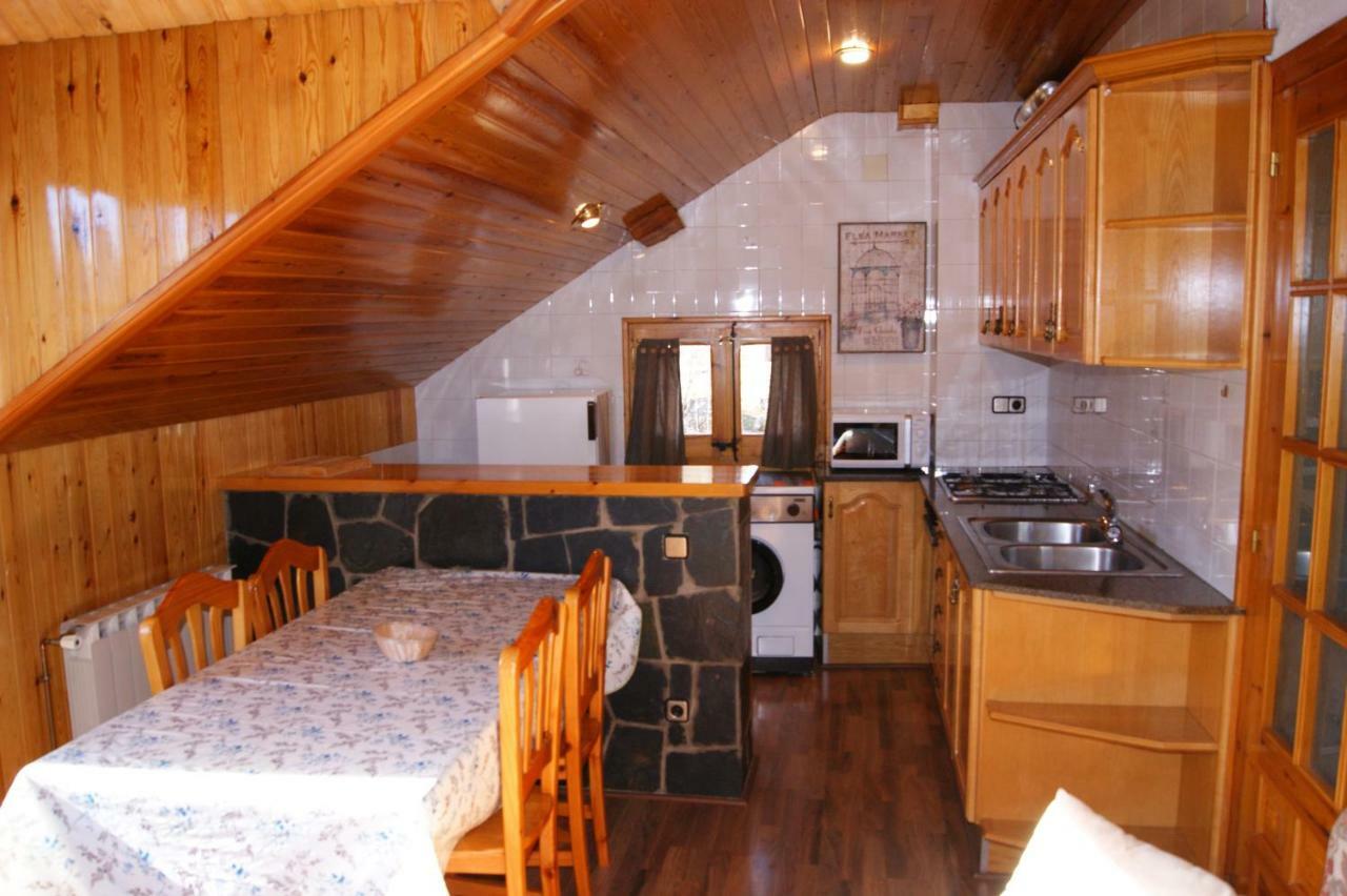 Apartaments Pont Romanic Espot Exteriér fotografie